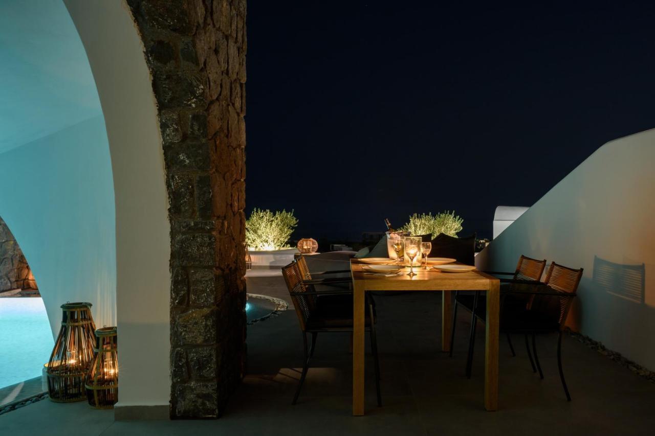 Este Luxury Suites Fira  Exterior photo